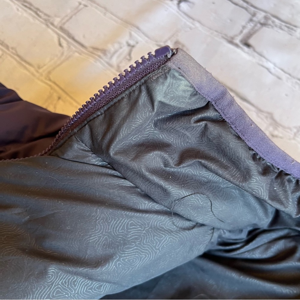 REI Goose Down Womens Burgundy Puffer Jacket Medium Winter Gorpcore Full Zip - Picture 11 of 16